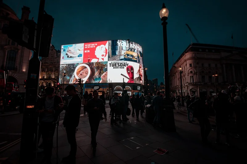 Services proposés : de l'enseigne lumineuse au marquage au sol