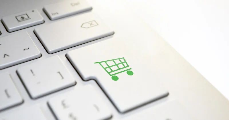 Uniquement en ligne ou aussi en boutique ?